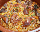 Foto del paso 12 de la receta: Arroz con pies de cerdo, rovellons y fessolets
