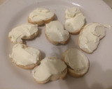 Foto del paso 2 de la receta: Canapés de Salmón fácil rápido y rico