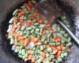 Foto langkah ke 4 dari resep Tumis Buncis & wortel rumahan.