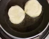 A picture of step 3 of Ukrainian Classic Syrniki (cheese pancakes).