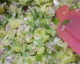 A picture of step 3 of Green Salsa.