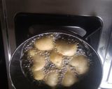 A picture of step 2 of દહીંવડા.
