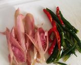 Foto langkah ke 5 dari resep Sayur Daun Ubi Tumbuk & Sambel Teri Kecombrang.