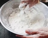 A picture of step 2 of Tirunelveli sweet puttu.