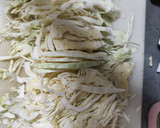 Foto del paso 1 de la receta: Chucrut o repollo fermentado