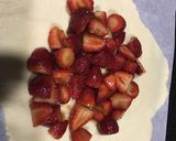 صورة لخطوة 2 من وصفة غاليت فريزStrawberry Galette