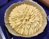 Une image de l'étape 6 de Tarte semi feuilletée aux pommes et amandes.