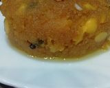 A picture of step 6 of Moong dal & dry fruits halwa.