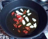 Foto del paso 7 de la receta: Revuelto sin huevos de acelgas tiernas, puerros y berenjenas