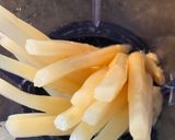 Foto del paso 1 de la receta: Crema fría de espárragos blancos y huevo duro