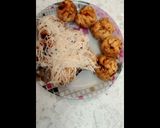 A picture of step 13 of Schezwan Noodle Momos.