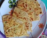 A picture of step 6 of Punjabi Paneer paratha.