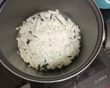 Foto del paso 1 de la receta: Pasta con verduras y soja texturizada con salsa de nata y curry verde
