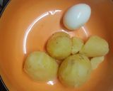A picture of step 1 of Chicken Potato Sandwich.