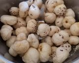 A picture of step 2 of Makhana cashew Burfi in few minutes - Rakshabandhan special.