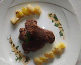 Foto del paso 7 de la receta: Filete al perejil con papas rústicas 🥔🐂