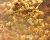 A picture of step 4 of Spicy cauliflower lettuce wraps.