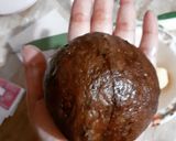 A picture of step 4 of Chocolate Bounty Buns 🌰.