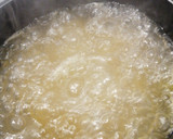 Foto del paso 1 de la receta: Ensalada marinera de pasta con mayonesa de hierbabuena
