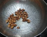 A picture of step 2 of Tender potato chivda.