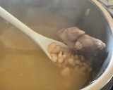 Foto del paso 3 de la receta: Rica Sopa de Alubias Blancas con Paticas de cerdo 🐷 Superrr Nutritiva 👇🏻