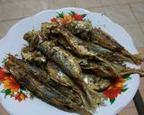 Foto langkah ke 5 dari resep Ikan Layang Goreng Gurihh.
