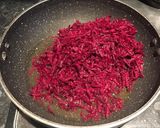 A picture of step 3 of Beetroot sweet.