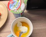 Tejfölös-tonhalas omlett sajttal recept fázis 1 fotója