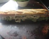 Foto del paso 7 de la receta: Bocadillo troceado de tortilla y jamón