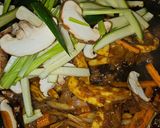 Foto del paso 4 de la receta Fideos de arroz con pasta de curry verde