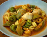 Foto del paso 5 de la receta: Pasta, pescado, su caldo y alcachofa