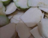 Foto langkah ke 3 dari resep Asinan Bengkuang Jambu Kristal.