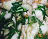 รูปขั้นตอนการทำที่ 7 ของ แกงจืดเต้าหู้หมูสับ