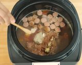 Foto langkah ke 5 dari resep Sup Tomat Daging Iris Devina Hermawan.