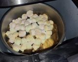 Foto langkah ke 8 dari resep S'mores Brownies Marshmallow with White Chocolate Chip and Strawberry Jam Airfryer.