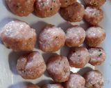 Foto del paso 1 de la receta: Albóndigas de pollo y pavo en salsa