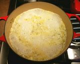 A picture of step 5 of Mike's Garlic Juicy [aka Jucy] Lucy Hamburgers.
