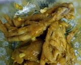 Foto langkah ke 4 dari resep Ceker campur kepala ayam mercon.