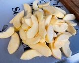 Une image de l'étape 5 de Gâteau façon tarte aux pommes et prune.