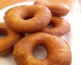 A picture of step 7 of Passion flavored doughnuts.