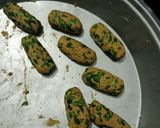 મેથી ભાજી ના તળેલા મૂઠિયાં(Fried Fenugreek Dumplings Recipe In Gujarati) રેસીપી સ્ટેપ3ફોટો