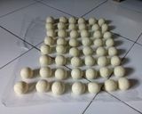 Foto langkah ke 8 dari resep Onde2 lembut di dalam renyah di luar.