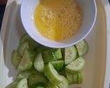 Foto langkah ke 1 dari resep Sayur Bening Mentimun Telur.