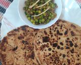 A picture of step 7 of Matar Ghugni with Paratha..