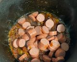 A picture of step 4 of Hotdogs & Beans.
