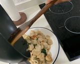 A picture of step 1 of Stir Fried Fish Ball With Holy Basil.