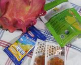 Foto langkah ke 1 dari resep Dragon fruits tabur Chia seeds.