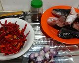 Foto langkah ke 1 dari resep Pepes ikan baung cabe bawang.