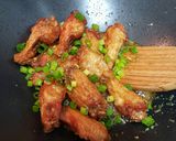 Hình bước làm 5 của món "QUEN mà LẠ" cánh gà chiên nước mắm