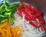 A picture of step 3 of Fajita pasta.